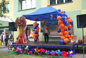 Scena festynu rodzinnego