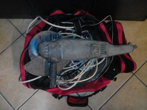Szlifierka kątowa i przewody elektryczne