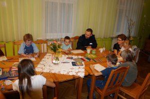 Smoczyca Klara na spotkaniu w Domu Dziecka im. Dominika Savio w Sarnowie