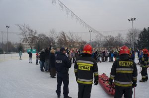 O bezpieczeństwie na lodzie z będzińskimi uczniami