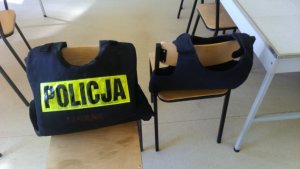 Policjanci na dniach otwartych w wojkowickim liceum