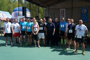 Będzińscy policjanci na mecie biegu przełajowego im. st. sierż. Marka Sienickiego