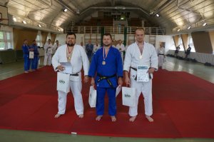 Judoka w policyjnym mundurze