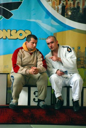 Judoka w policyjnym mundurze