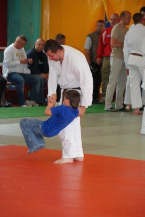 Judoka w policyjnym mundurze