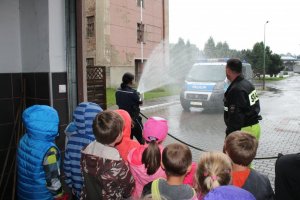 Wspólne działania Policji i Ochotniczej Straży Pożarnej w ramach Akcji „Bezpieczne Wakacje”