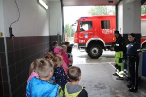 Wspólne działania Policji i Ochotniczej Straży Pożarnej w ramach Akcji „Bezpieczne Wakacje”