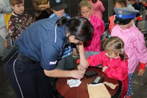 Wspólne działania Policji i Ochotniczej Straży Pożarnej w ramach Akcji „Bezpieczne Wakacje”