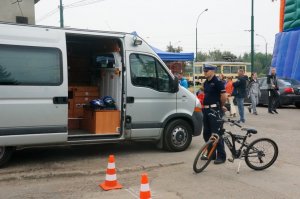 Smoczyca Klara na dniu otwartym w będzińskiej zajezdni tramwajowej