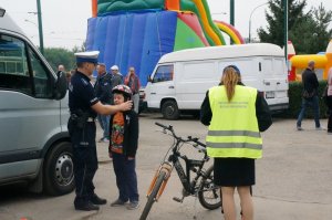 Smoczyca Klara na dniu otwartym w będzińskiej zajezdni tramwajowej
