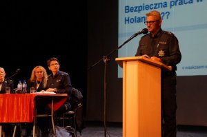 O bezpiecznej pracy za granicą - konferencja z holenderskimi policjantkami