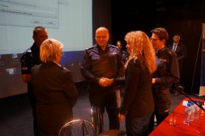 O bezpiecznej pracy za granicą - konferencja z holenderskimi policjantkami