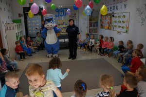 Z pluszową policjantką nie tylko o odblaskach