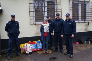 Mikołajkowe dary dla bezdomnych czworonogów