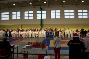 Mikołajkowy turniej judo z będzińskimi policjantami