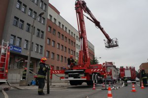 Pożar w będzińskiej komendzie - ćwiczenia służb ratowniczych