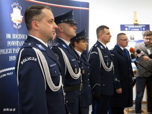 Prezentacja nowego umundurowania wyjściowego Policji