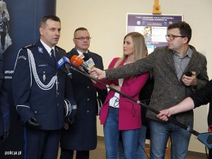 Prezentacja nowego umundurowania wyjściowego Policji