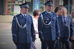 Na zdjęciu Zastępca Komendanta Wojewódzkiego Policji w Katowicach oraz Komendant Powiatowy Policji w Będzinie.