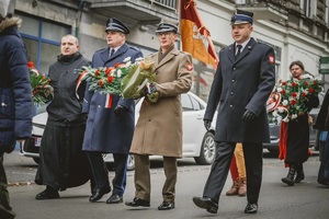 Na zdjęciu przedstawiciele służb mundurowych podczas przemarszu ulicami Będzina