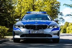 Na zdjęciu radiowóz policyjny