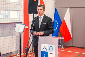 Na zdjęciu przemawiający Burmistrz Miasta i Gminy Siewierz.