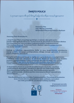 Życzenia od Dyrektorów Szkól Ogólnokształcących i Technicznych, w których utworzono oddziały mundurowe.